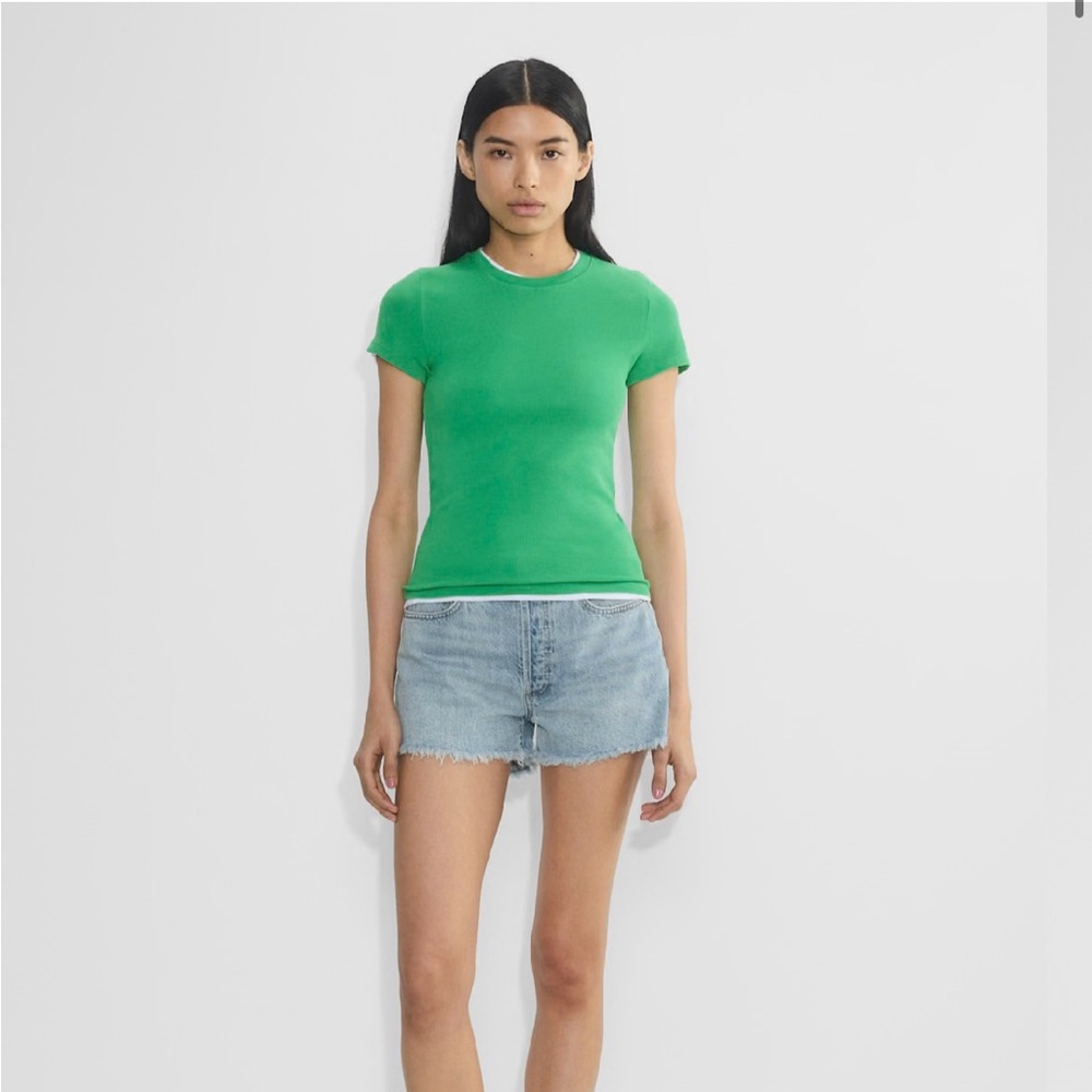 Aritzia TNA HomeStretch Shortsleeve tshirt size XL